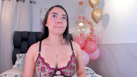 miavelvet1 online show from 12/01/25, 01:38