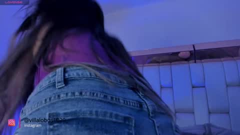 Mia Villalobos online show from 12/18/24, 07:41