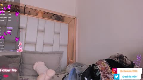 Mia Villalobos online show from 12/27/24, 01:28