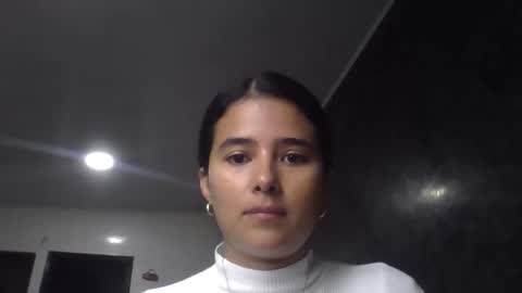 micaelamoreno18 online show from 05/26/26, 09:22