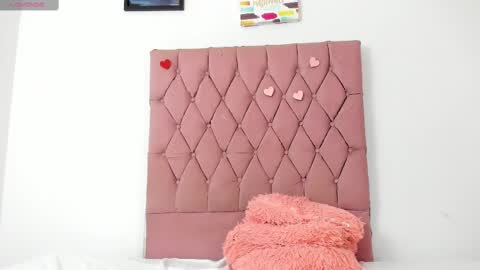 Snapshot of michael_and_sharon chatting on 10/09/25, 05:16 Micky and Sharon online show from 10/09/25, 05:16