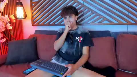 michael_banks online show from 08/08/26, 10:12