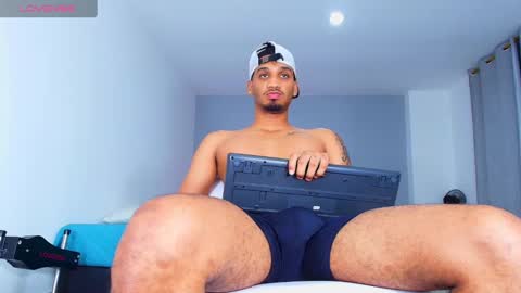 Snapshot of michael_jordanx chatting on 01/06/25, 04:47 Angel online show from 01/06/25, 04:47