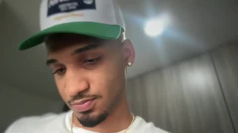 Snapshot of michael_jordanx chatting on 02/17/25, 03:09 Angel online show from 02/17/25, 03:09