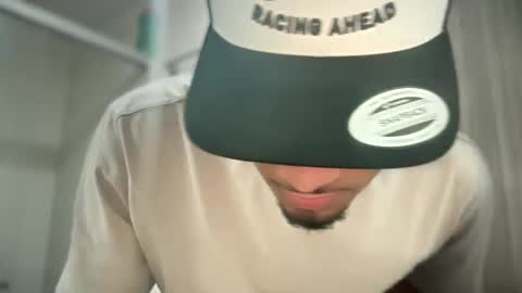 Snapshot of michael_jordanx chatting on 02/23/25, 04:13 Angel online show from 02/23/25, 04:13