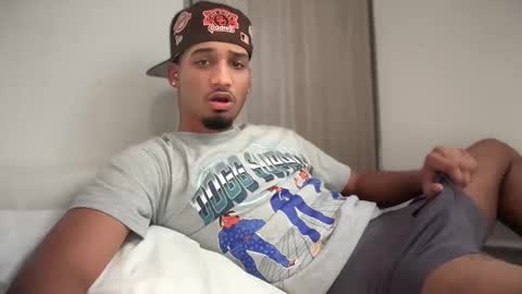 Snapshot of michael_jordanx chatting on 03/09/25, 06:43 Angel online show from 03/09/25, 06:43