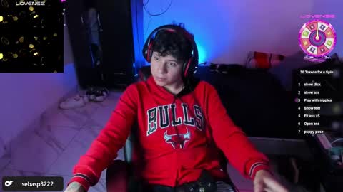 michael independent model  online show from 01/28/25, 12:36