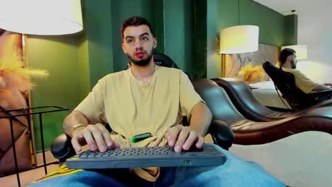 Michael Stevens online show from 10/13/25, 06:19