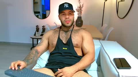 Michael Salens independent model online show from 09/10/25, 11:05