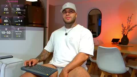 Michael Salens independent model online show from 10/18/25, 10:32