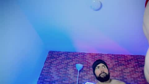 MICHAEL online show from 10/17/25, 09:17