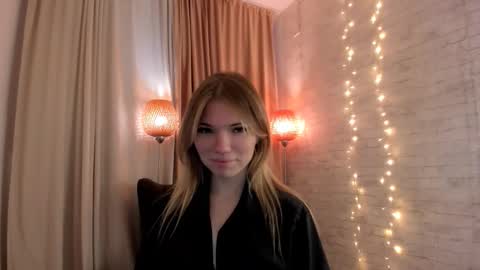 MichaelaFoxx online show from 11/10/25, 11:53