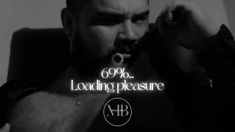 Snapshot of michaelbear_ chatting on 11/17/25, 12:11 Michael online show from 11/17/25, 12:11