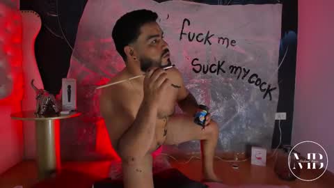 Snapshot of michaelbear_ chatting on 11/22/25, 02:27 Michael online show from 11/22/25, 02:27