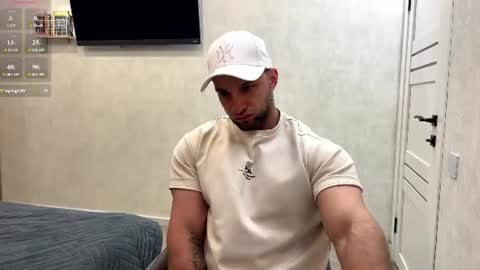 michaelbradley_for_u online show from 06/10/26, 09:35