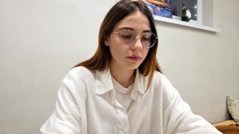 Chloe online show from 10/23/25, 02:38