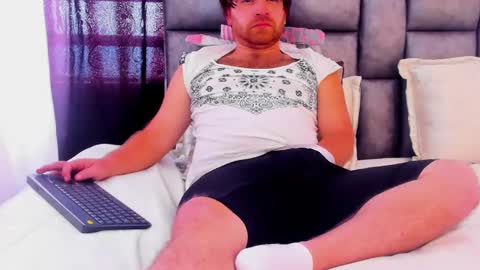 Michael  Contenido explcito online show from 02/02/25, 06:10