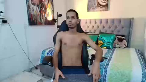 michaell_bellk_ online show from 10/18/25, 06:30