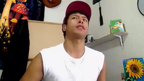 Snapshot of michaelstones chatting on 11/08/25, 07:01 michaelstones online show from 11/08/25, 07:01