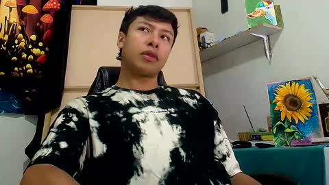 Snapshot of michaelstones chatting on 12/18/25, 04:13 michaelstones online show from 12/18/25, 04:13