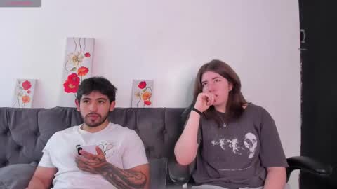 Snapshot of michelandchris chatting on 12/15/25, 12:20 MichelandChris online show from 12/15/25, 12:20