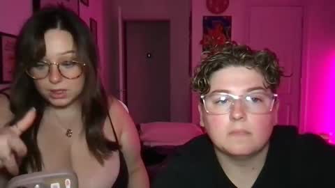 Snapshot of michelebussexx chatting on 10/14/25, 12:33 michelebussexx online show from 10/14/25, 12:33