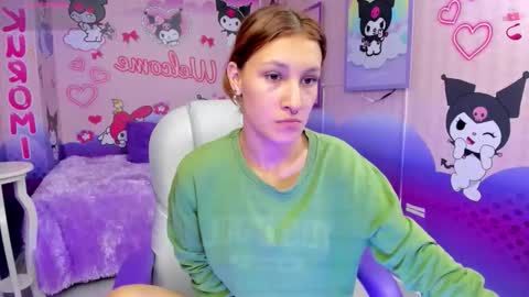 michell__petit_ online show from 09/24/25, 11:57