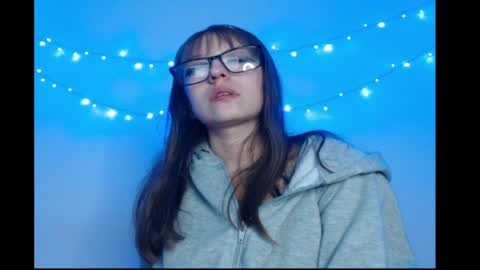 Snapshot of michell_bunny1 chatting on 04/02/26, 03:26 Michell online show from 04/02/26, 03:26