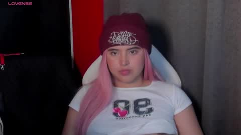 michell_petty01 online show from 01/30/25, 06:00