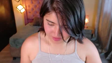 michell_petty01 online show from 10/27/25, 10:03
