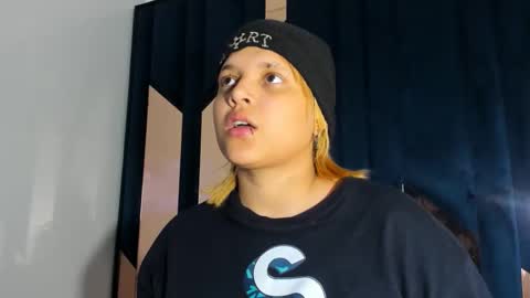 michell_rs online show from 12/15/25, 01:43