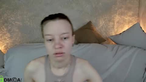 michelle_blond online show from 12/17/25, 08:09
