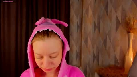 michelle_blond online show from 05/18/26, 01:02