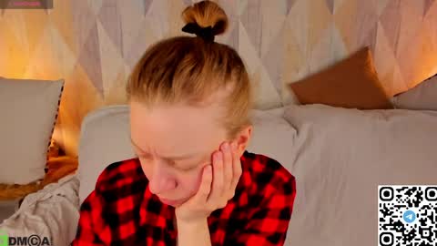 michelle_blond online show from 05/18/26, 04:07