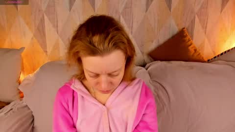michelle_blond online show from 05/27/26, 01:13