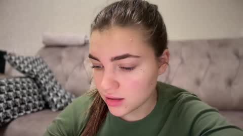 Michelle online show from 02/09/25, 06:37