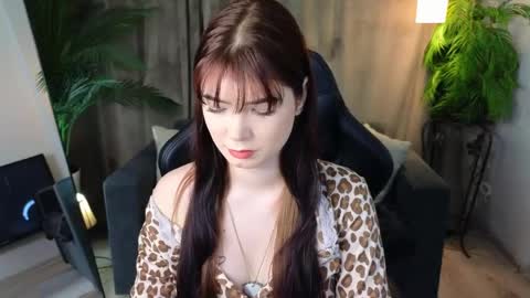 Snapshot of michelle_vasquez chatting on 05/17/26, 09:22 Michelle online show from 05/17/26, 09:22