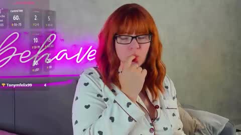 Snapshot of michelle_wilsson chatting on 09/28/25, 07:03 Michelle online show from 09/28/25, 07:03