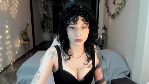 Snapshot of michelleastro chatting on 11/20/25, 07:19 Michelle Ramirez online show from 11/20/25, 07:19