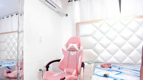 michelleblair1 online show from 06/09/26, 12:50