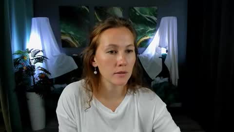 Snapshot of michelleortis chatting on 11/05/25, 12:27 MichelleOrtis online show from 11/05/25, 12:27