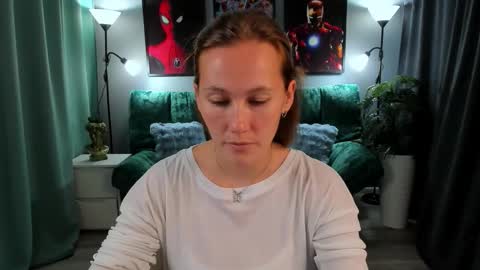 Snapshot of michelleortis chatting on 11/25/25, 12:05 MichelleOrtis online show from 11/25/25, 12:05