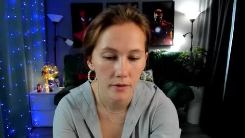 Snapshot of michelleortis chatting on 12/15/25, 06:39 MichelleOrtis online show from 12/15/25, 06:39