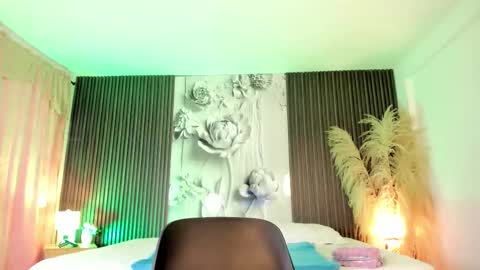 michellepreston_ online show from 03/17/26, 11:57