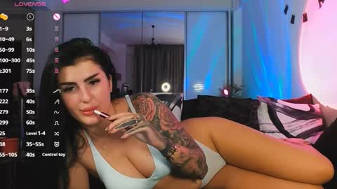 Michelle online show from 10/12/25, 09:03