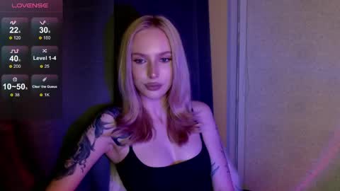 Snapshot of michellevelour chatting on 06/01/26, 05:14 Michelle online show from 06/01/26, 05:14