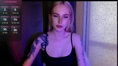 Snapshot of michellevelour chatting on 06/07/26, 04:11 Michelle online show from 06/07/26, 04:11