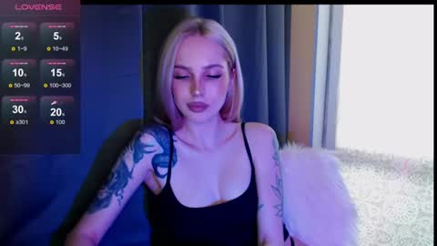 Snapshot of michellevelour chatting on 06/10/26, 03:00 Michelle online show from 06/10/26, 03:00