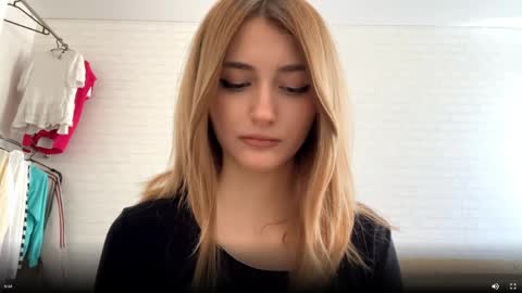 Snapshot of michellfallert chatting on 05/07/26, 08:31 Jenny online show from 05/07/26, 08:31