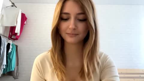 Snapshot of michellfallert chatting on 05/12/26, 01:08 Jenny online show from 05/12/26, 01:08